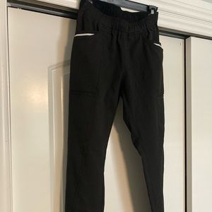Elle scrub pants